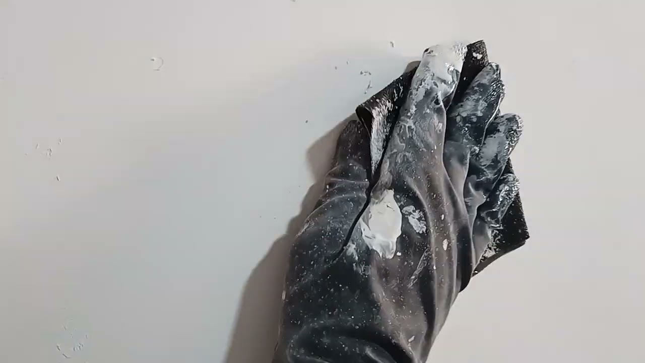 Como lixar parede sem provocar poeira.
