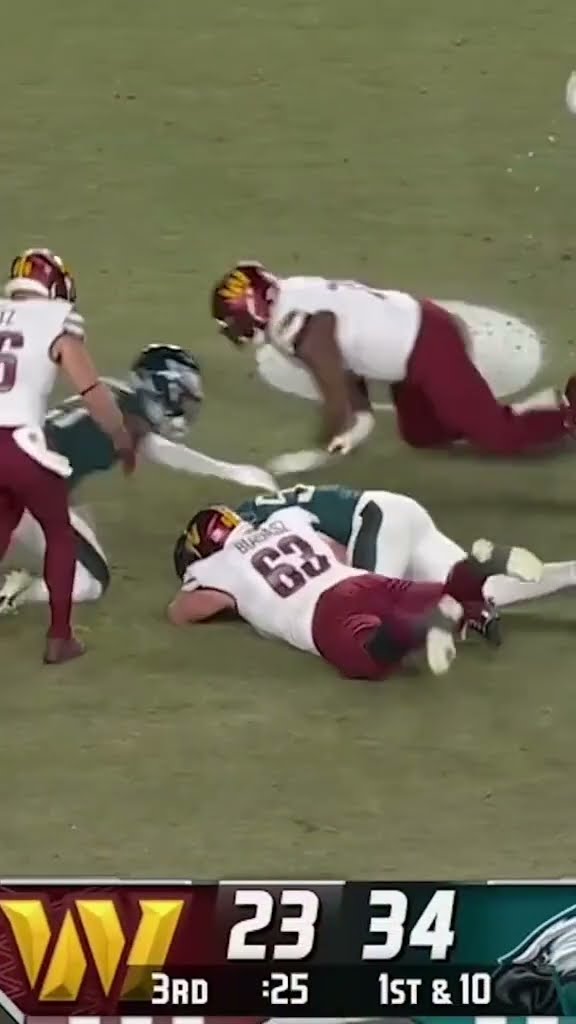 see ball, punch ball #orenburks #philadelphia #eagles #nflplayoffs #nfl