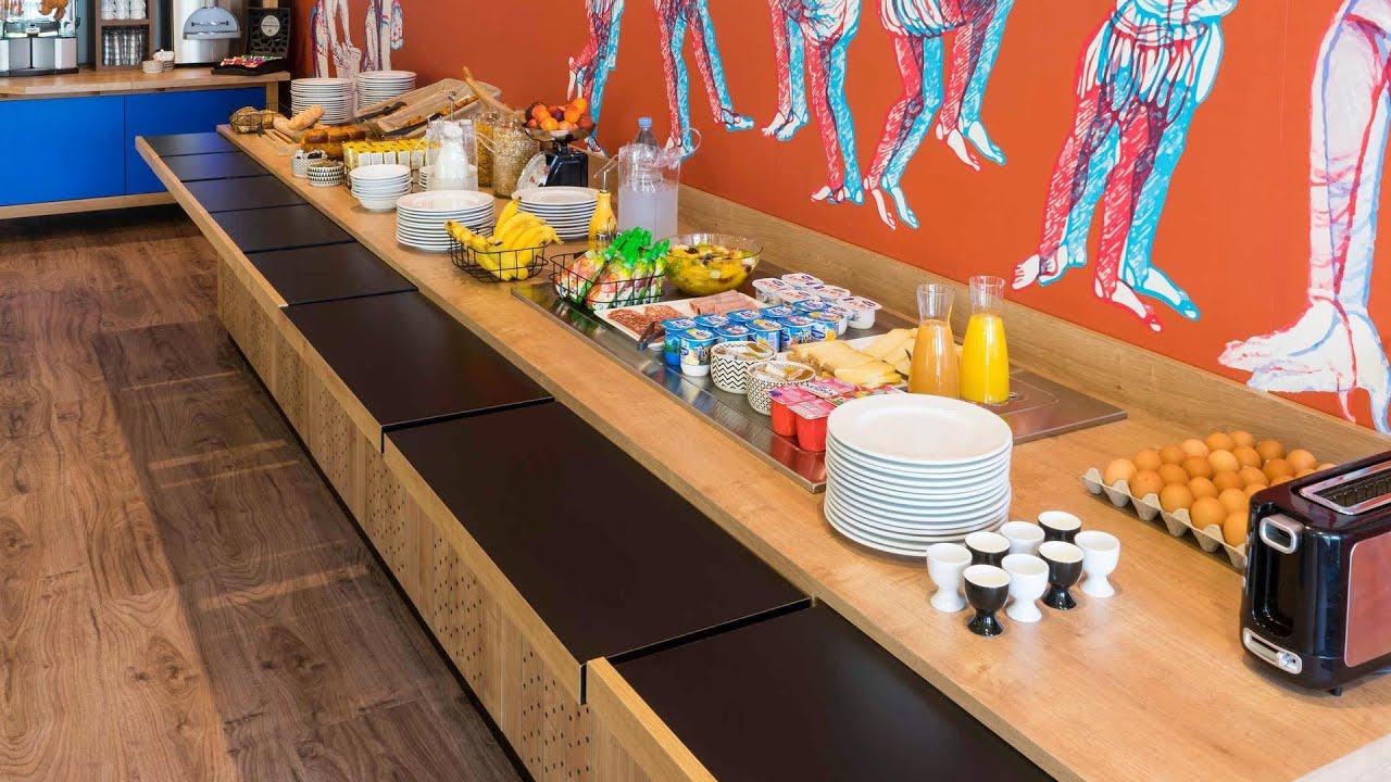 ibis Styles Carcassonne La Cite | Carcassonne, France | Hotel Review🏠