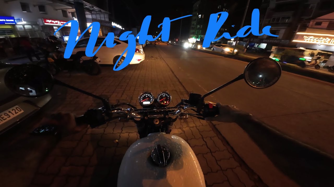 Royal Enfield Interceptor 650 night ride - city POV [4K]