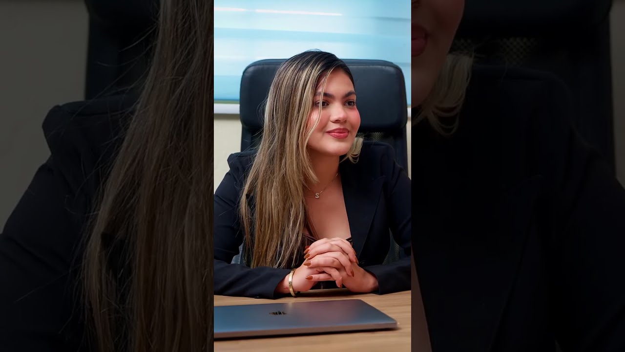 Lo despidieron injustamente por ayudar a una anciana sin saber que era la jefa.