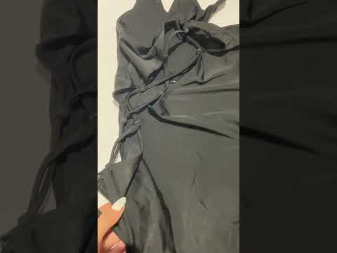 Жіночий суцільний купальник монокіні зі шнуровкою збоку LACE-UP чорний, видео 2