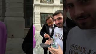 Famous 1 follower = 100$ 😎 Profile