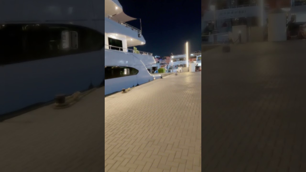 ربنا معانا جميعاً 🤲🏻🩷🩷🩷 #اكسبلور #الرحمن #لايك #المصحف