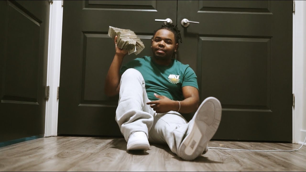 Colione Neezy - Goin thru motions (Official Video)