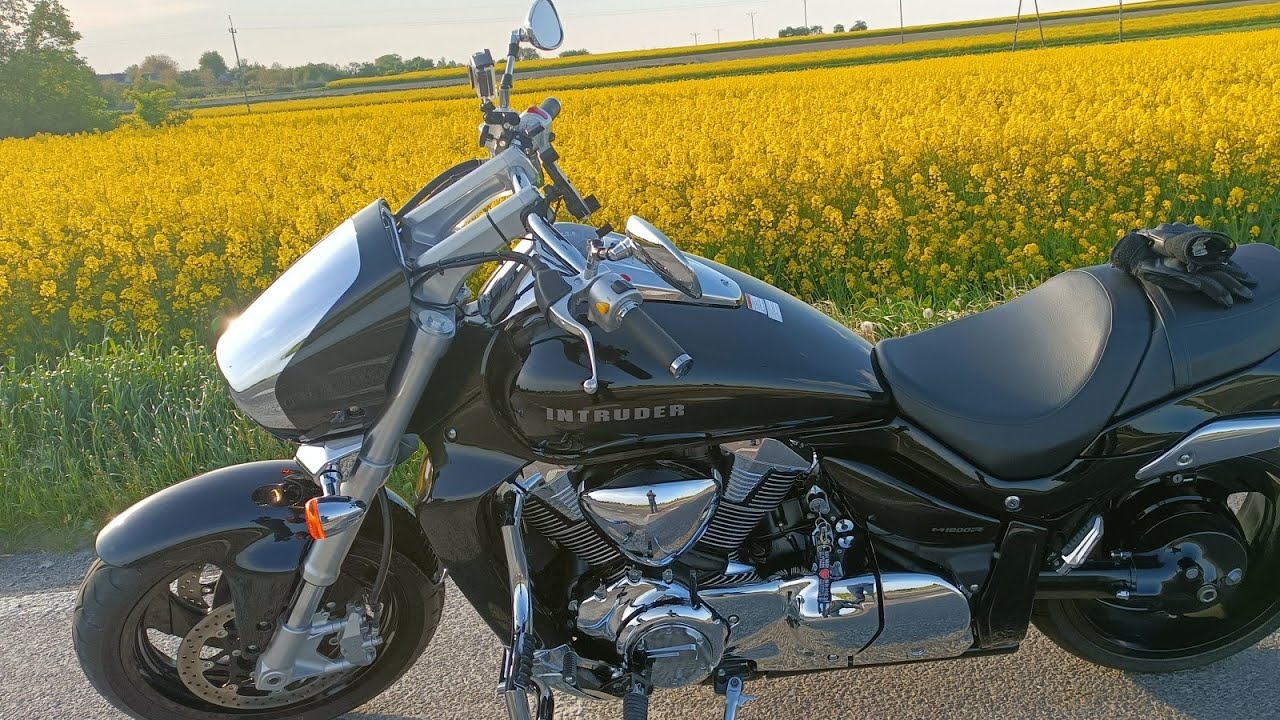 Oil and filter change VZR1800 wymiana oleju z komentarzem na końcu  M109R M1800R Suzuki Intruder