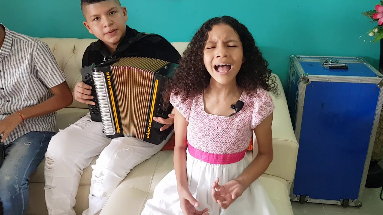 Ojos de luna Óscar polo serrano & camila acuña