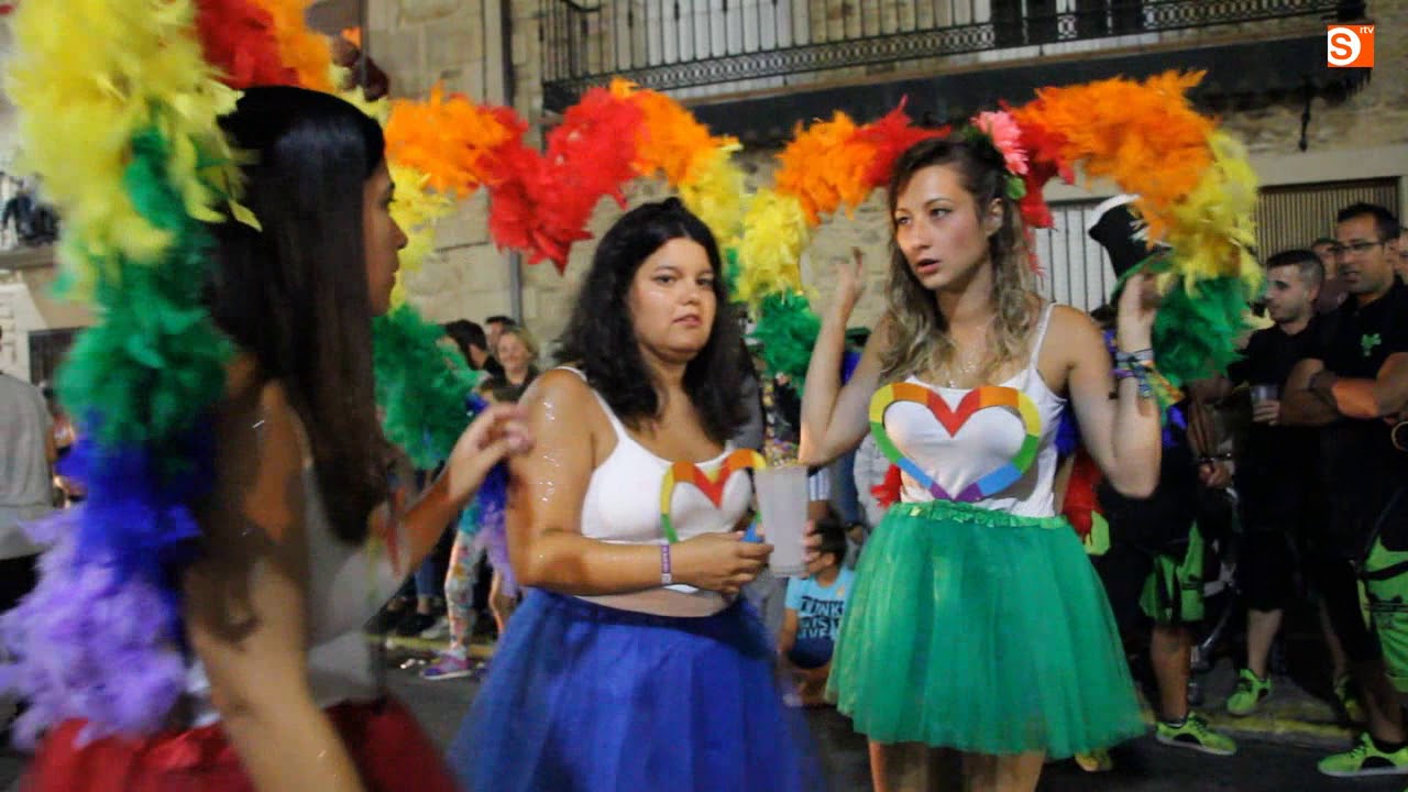 Desfile de carrozas de Aldeadávila de la Ribera