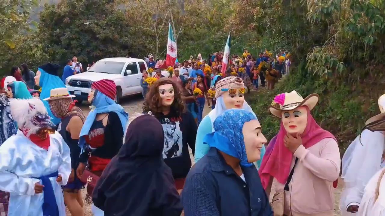 Despedida a los fieles difuntos y destepe de los disfrazados OLOTLA 2024