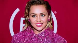 Miley Cyrus’s Micro Bikini Photos That Will Make You Drool!