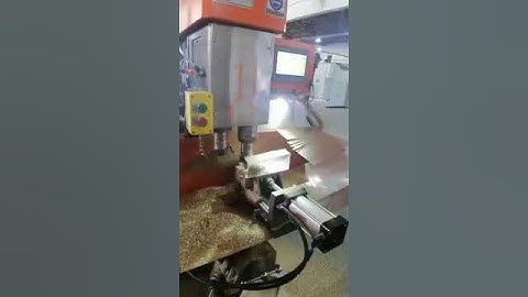 Industry PLC Servo Control Auto Drilling Tapping Machine