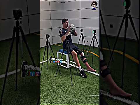 لقطة مؤثرة كورتوا من مرحلة التعافي