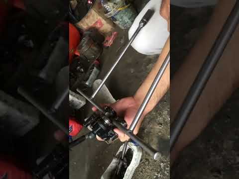 Video: Bagaimana cara mengembalikan piston ke kaliper rem saya?