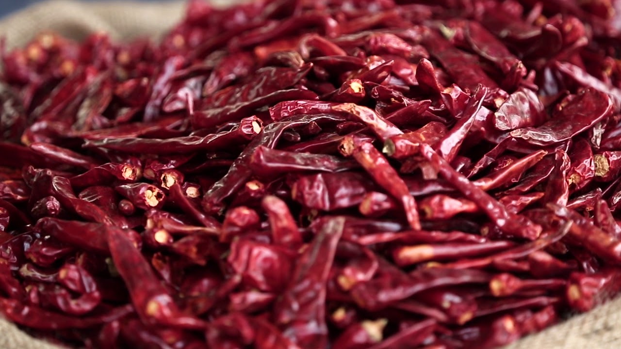 McCormick Canada Red Pepper Pure Flavour Story - FRENCH - YouTube