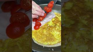 Schnelles Fitness Rezept |Tortilla Wraps mit Ei Schinken und Käse in der Pfanne #shorts