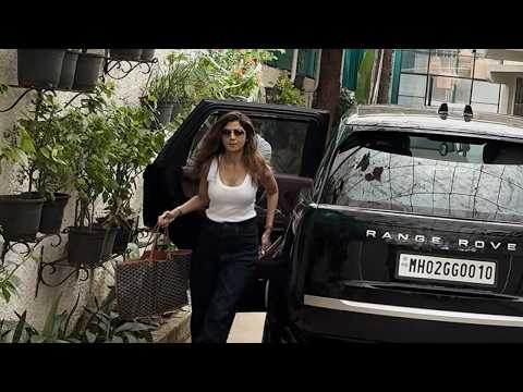 Shilpa Shetty Spotted At Sunny Super Sound