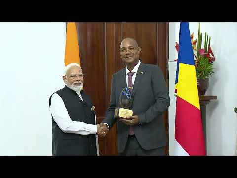 PM Narendra Modi and President Dr. Patrick Herminie attend joint press meet in Seychelles