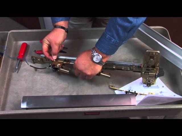 ニック　SET UP Installation of a Request to Exit Switch and a QEL on a Von Duprin