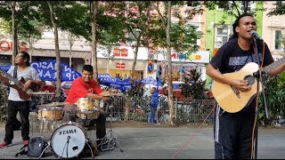 lagu ni memang legend,,sentuhan buskers-hilang gelap terbitlah terang