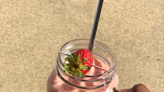 Strawberry Smoothie/Smoothie à la Fraise smoothie health