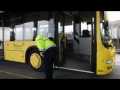 De gula bussarna tar flyget närmare