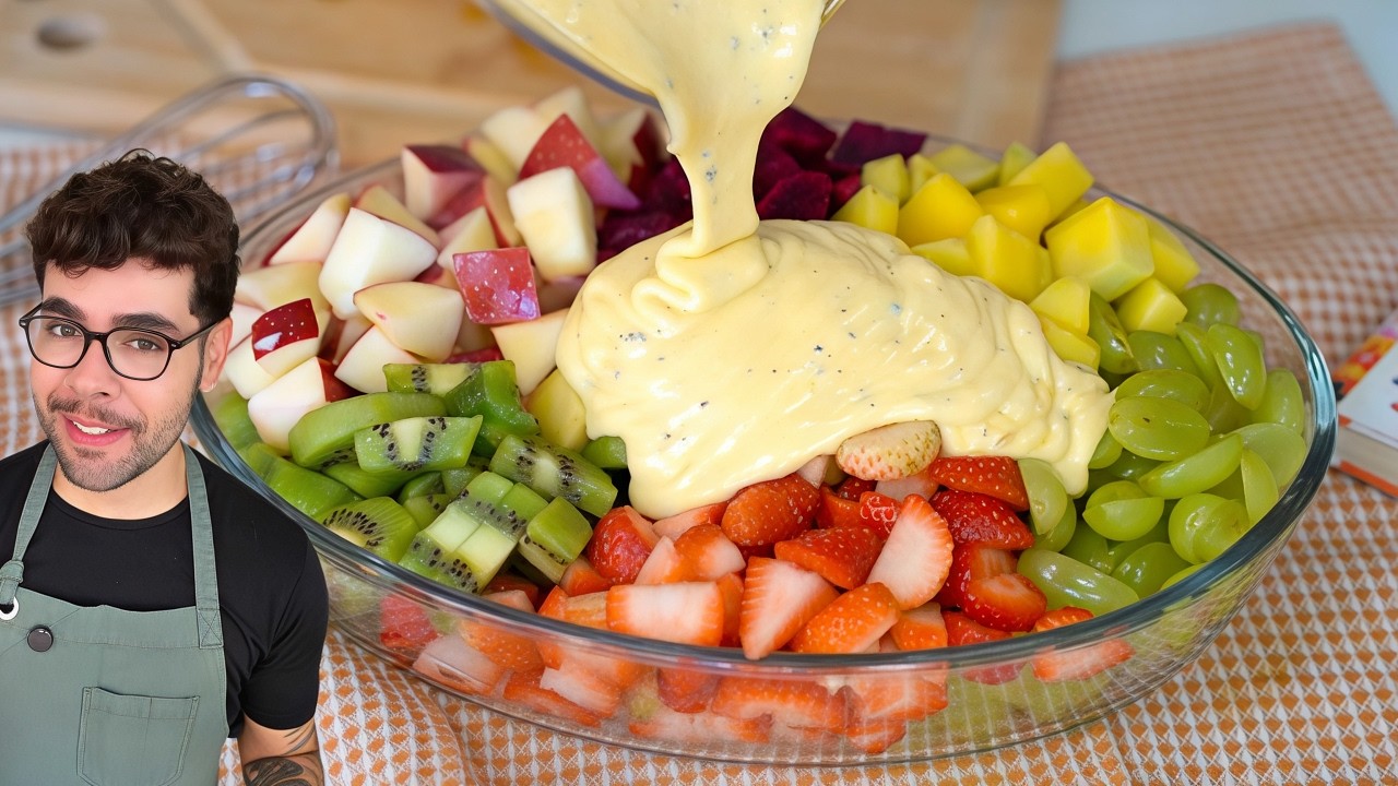 FIZ A SALADA DE FRUTA DESSE JEITO E ME SURPREENDI | SUPER CREMOSA