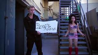 Green Day - American Idiot (Alternate Video)