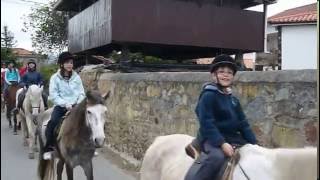 Niños en ruta - Rutas a caballo - Aventuras a caballo.Lamuño-Cudillero, Asturias.