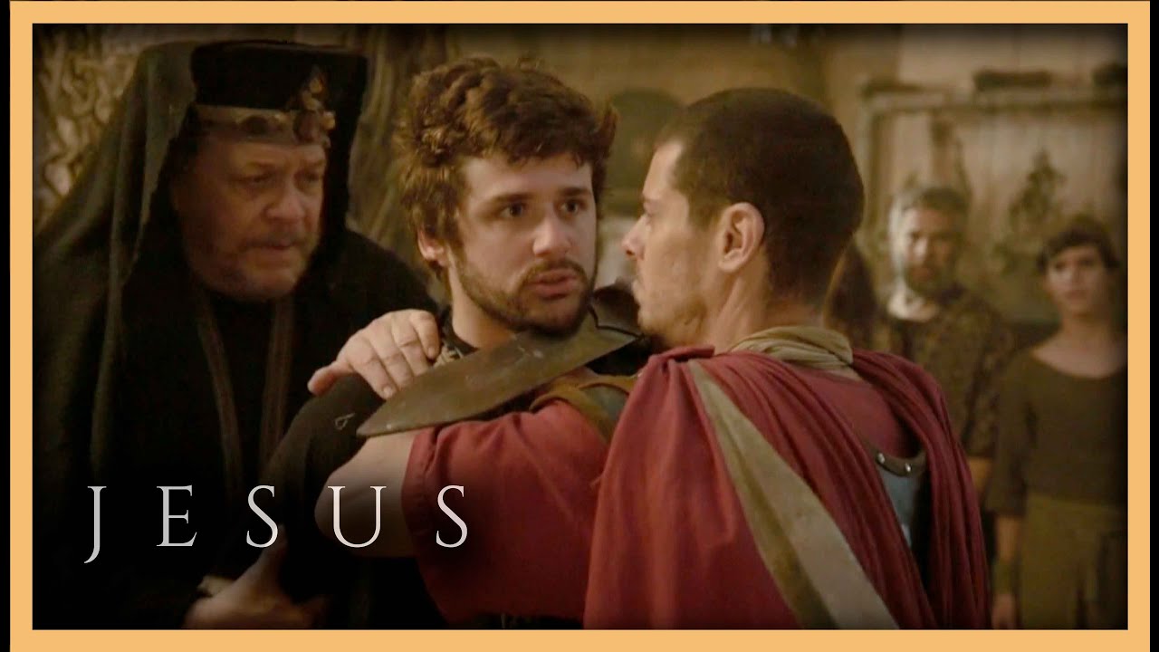 Tiago Justo parte para cima de Caius | NOVELA JESUS