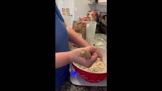 Sourdough Bread Tutorial by @amybakesbread