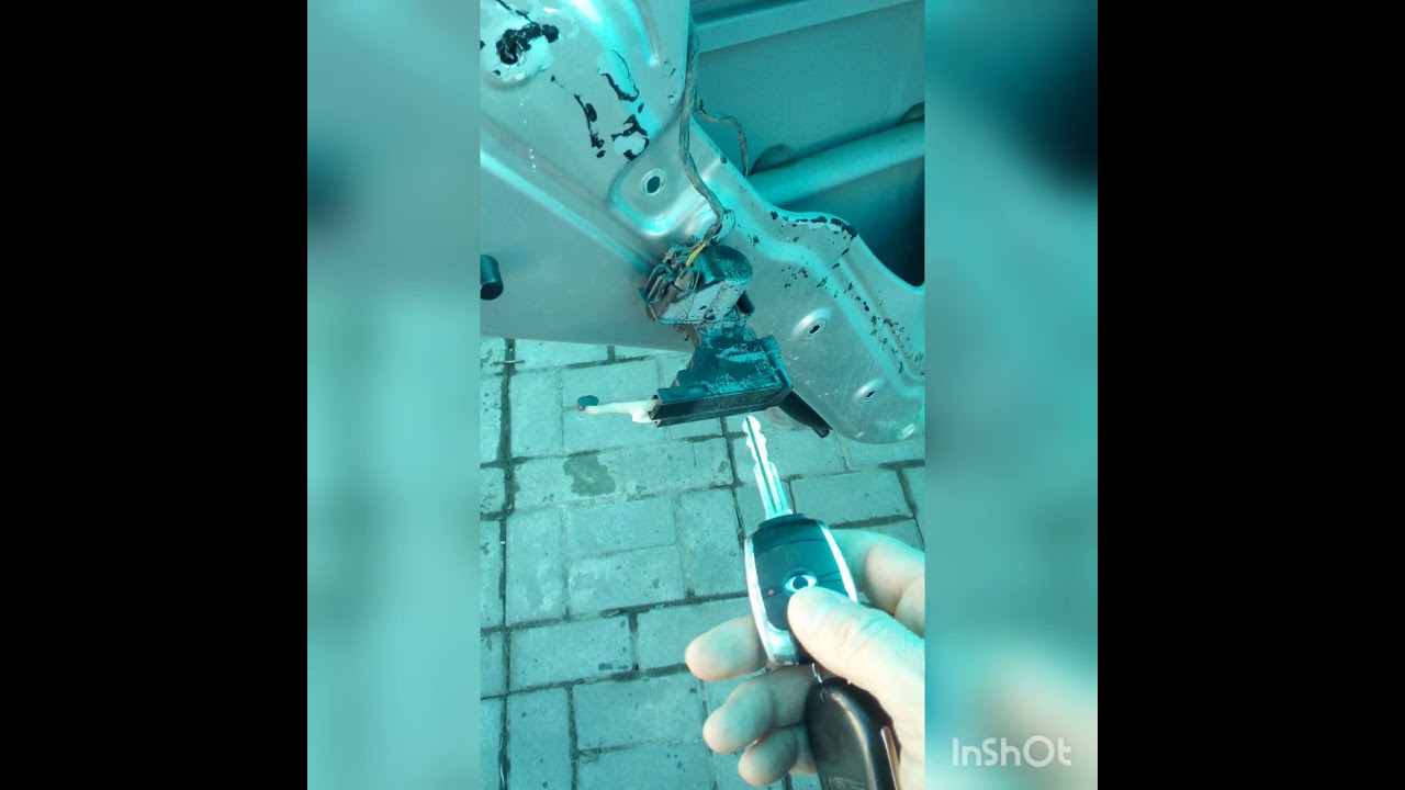 ssangyong action new ремонт активатора замка двери - YouTube