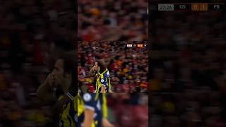 ŞEHİR SARI LACİVERT! 💛💙 #FBvGS​#Fenerbahçe #Galatasaray #Derbi#MaçÖzeti #Santra#Futbol #Shorts