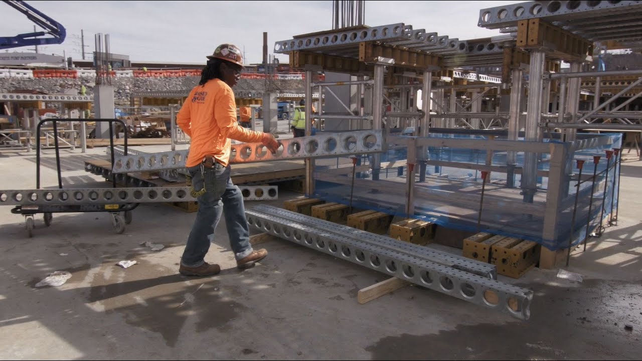 Accelerating Success Peabody Plaza at Rolling Mill Hill Innovative SelfPerform Techniques