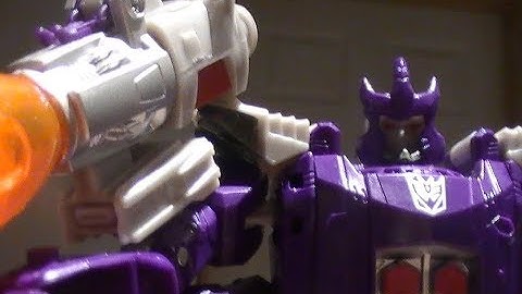 RG1 Reviews- Titans Return Galvatron with Nucleon