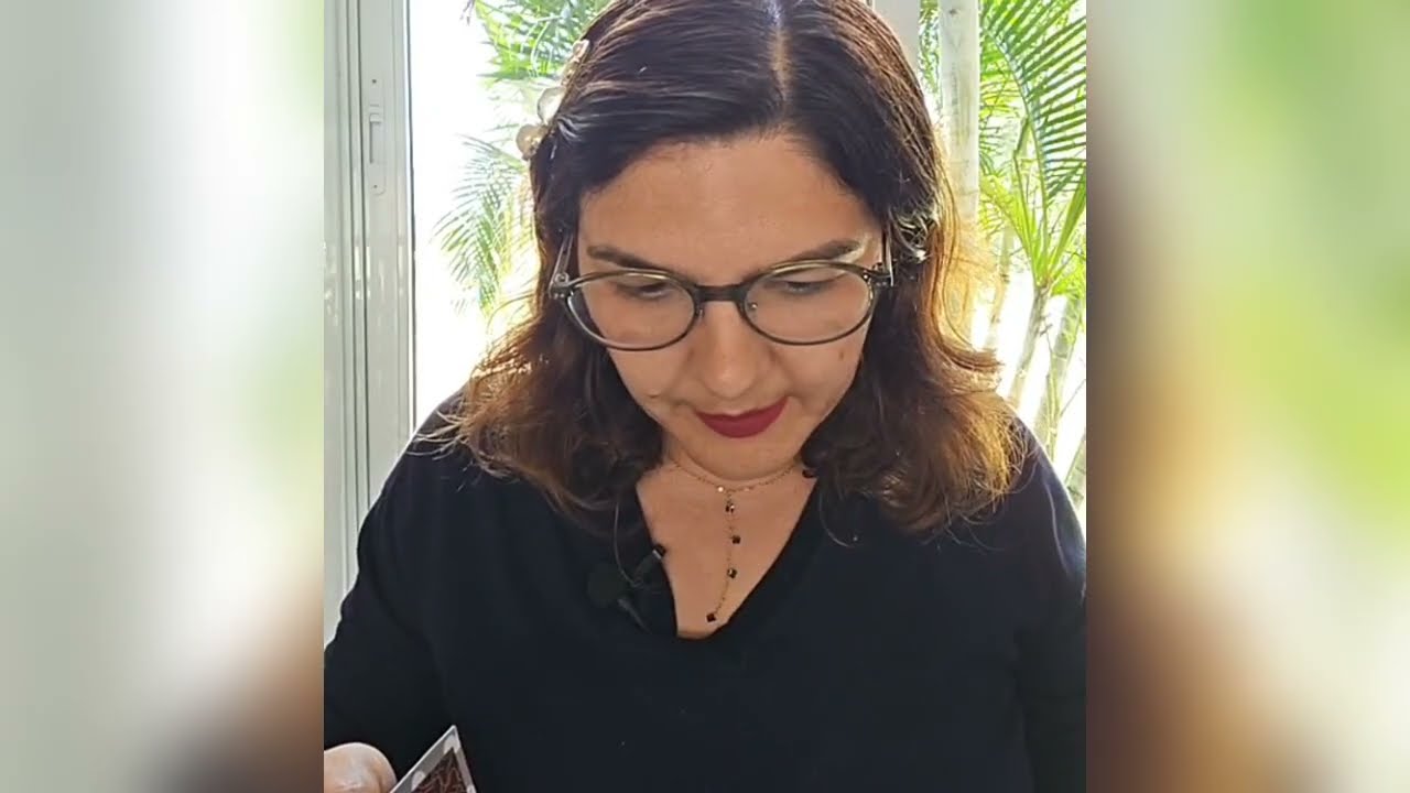 Maira Rocha em Live Abre os Cadernos de Recados e Psicografias #mairarocha 
