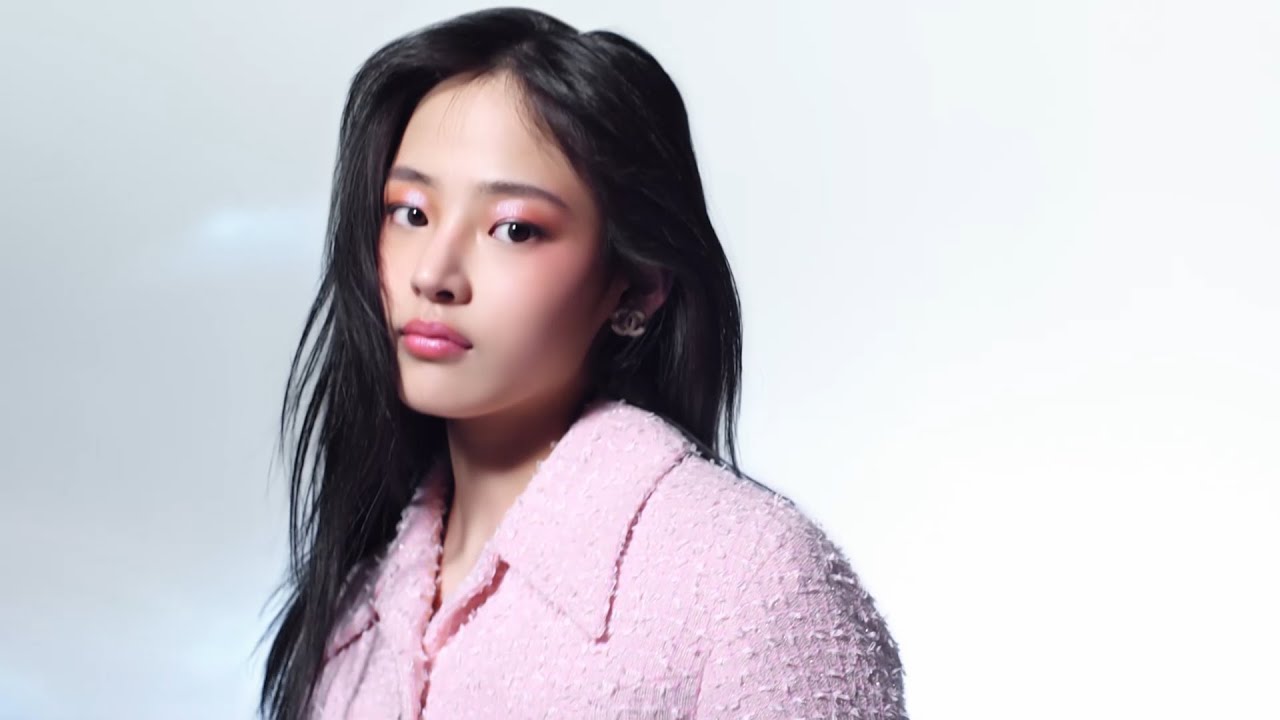 CHANEL Video Thumbnail