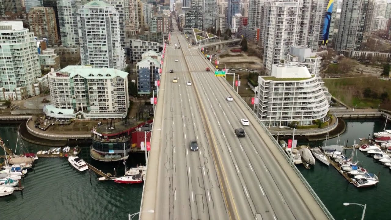 City of Vancouver exploring safety improvements to Granville Bridge after reports of fallen debris
