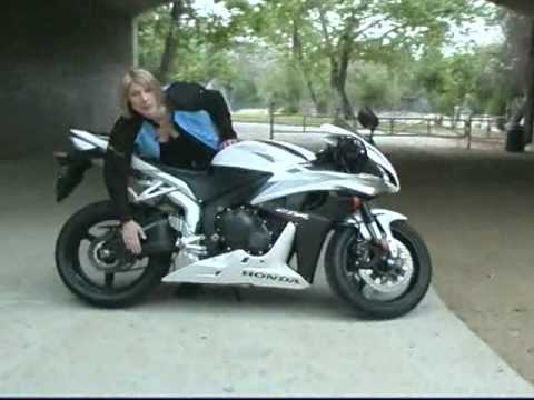 Throttle Jockey: Honda CBR 600-RR vs. Kawasaki ZX-6R