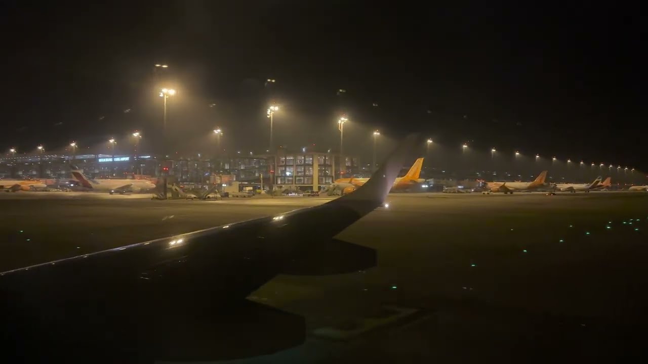 Hard Night Landing at Berlin Brandenburg Airport | British Airways Embraer 190