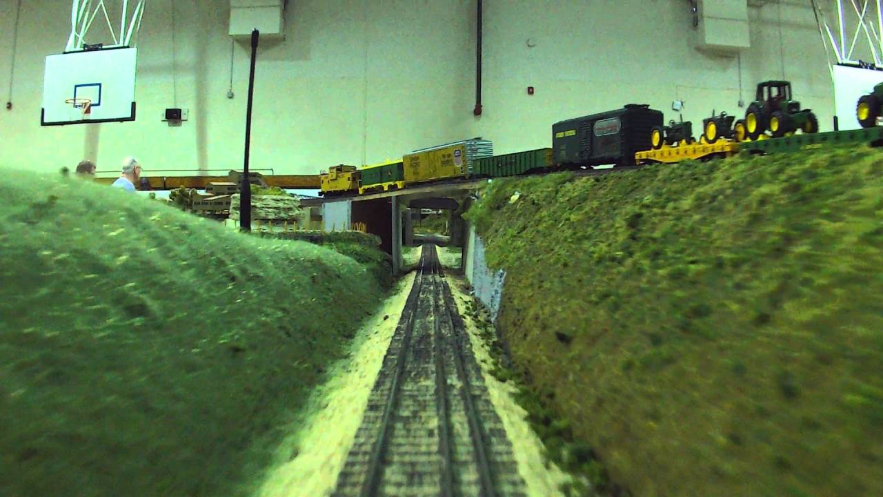 CAB RIDE - HO - Azalea Fest 2016 Switching District (the GUY IN THE RED SHIRT is aligning route)