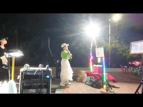 歌手:[張嘉祐]，基隆外木山，街頭藝人展演~[酒醉的探戈]~。