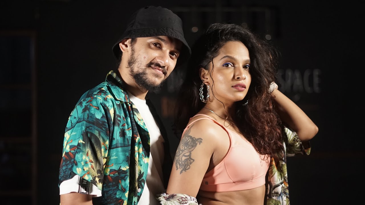 TOUCH ME - DHOOM 2 | KARAN BHATIA & ROSHINI NAIR CHOREOGRAPHY