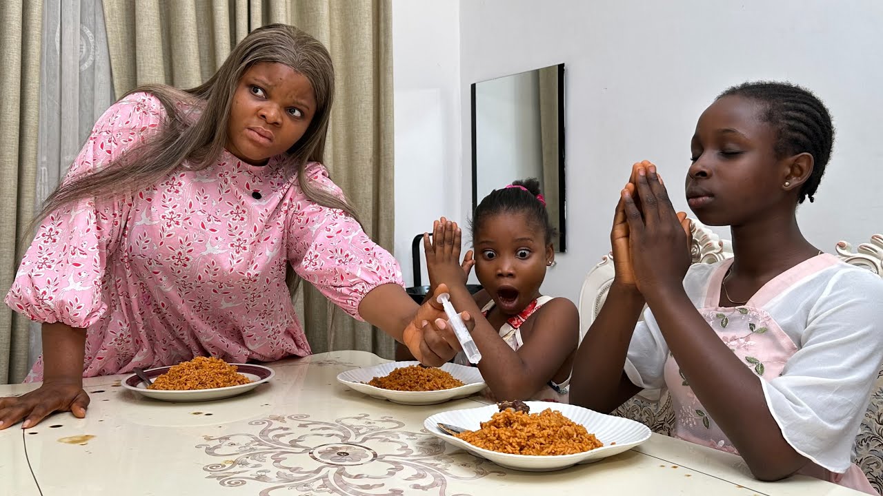 SMART LITTLE GIRL SAVED HER STEPSISTER FROM EATING POISONOUS FOOD MADE BY HER WICKED STEPMOTHER 