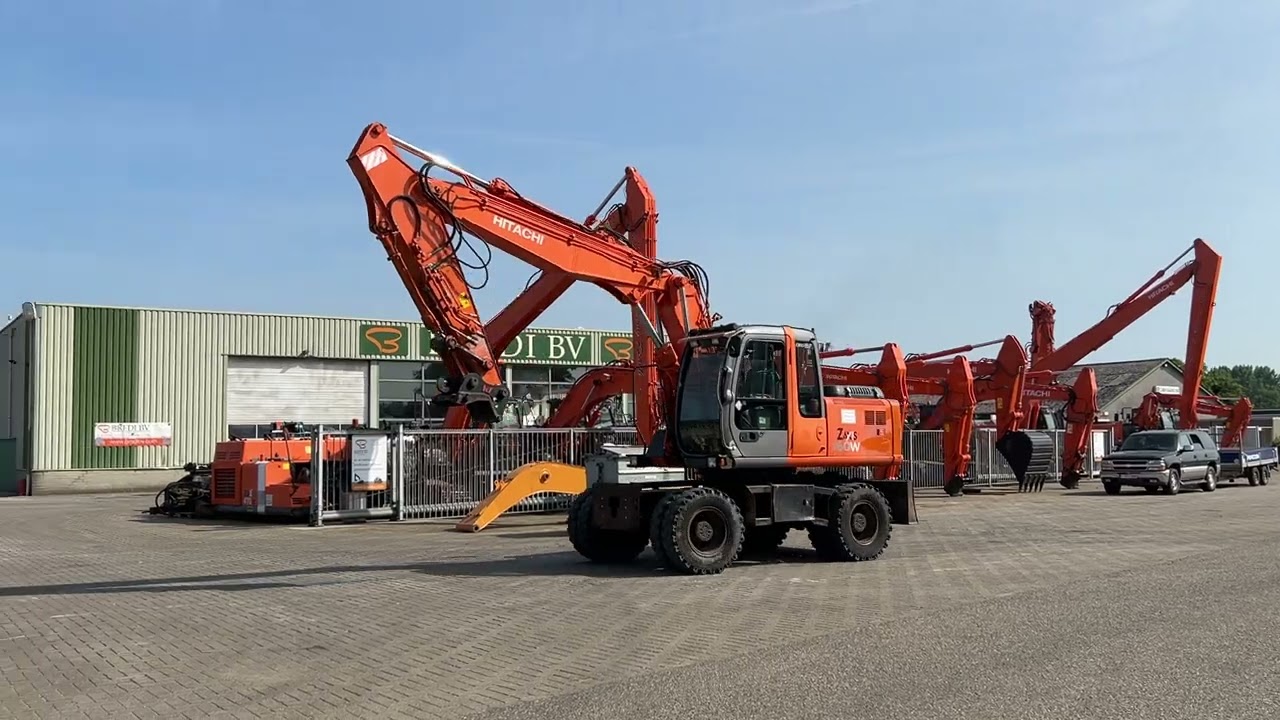 取りに来られる方限定！HITACHI(ヒタチ)です！ Hitachi Showcases Next-gen ZX130-7 and ZX160LC-7 Excavators From