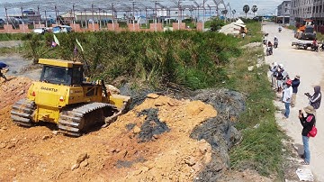 New Step Activity Great TeamWork Heavy DumpTruck And Mighty Dozer SHANTUI Push Land Into Mud