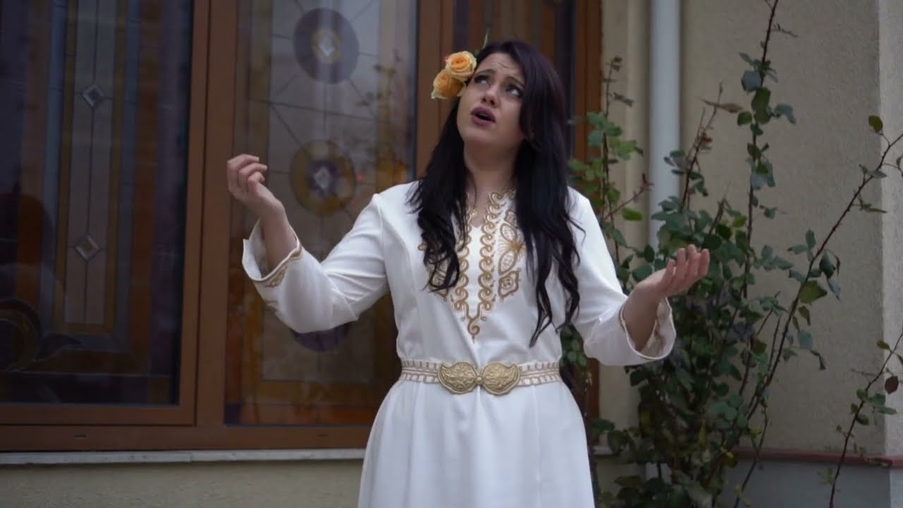 Николина Савова - “Камбанен звън се чува”