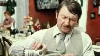 Грубый век. Романтизьму нет.
