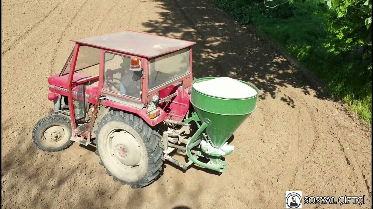 Toprak altı gübresi nasıl atılır? Ekim öncesi toprak altı gübresi atıyoruz. - SOSYAL ÇİFTÇİ