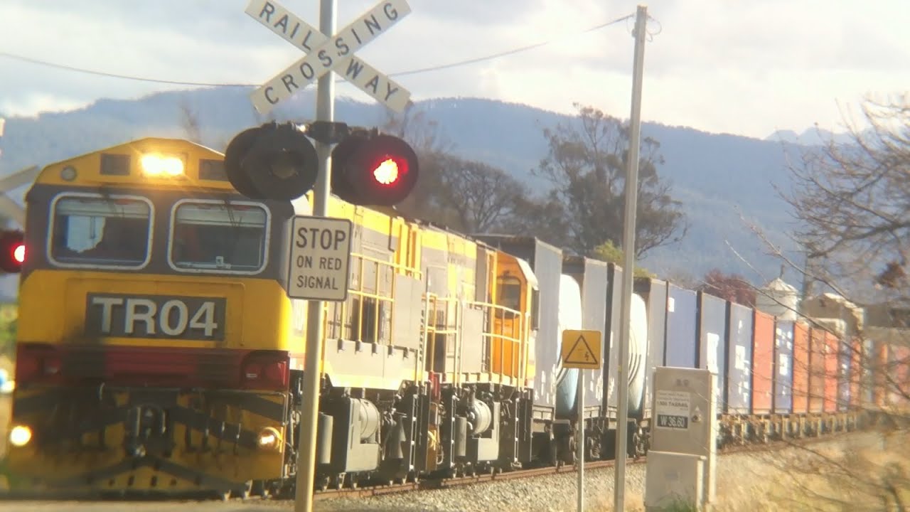 TasRail TR04 TR11 #31 Container train crossing Bishopbourne Road