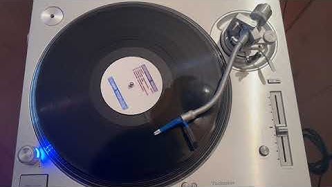 Trackdigger 0463 B2 „Dance On Wednesday“ from the Vienna Ep by Manu Script